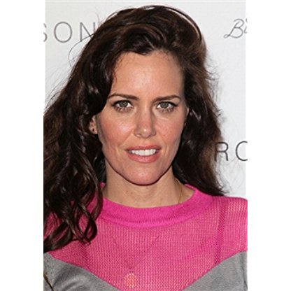 Ione Skye