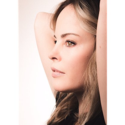 Chandra West